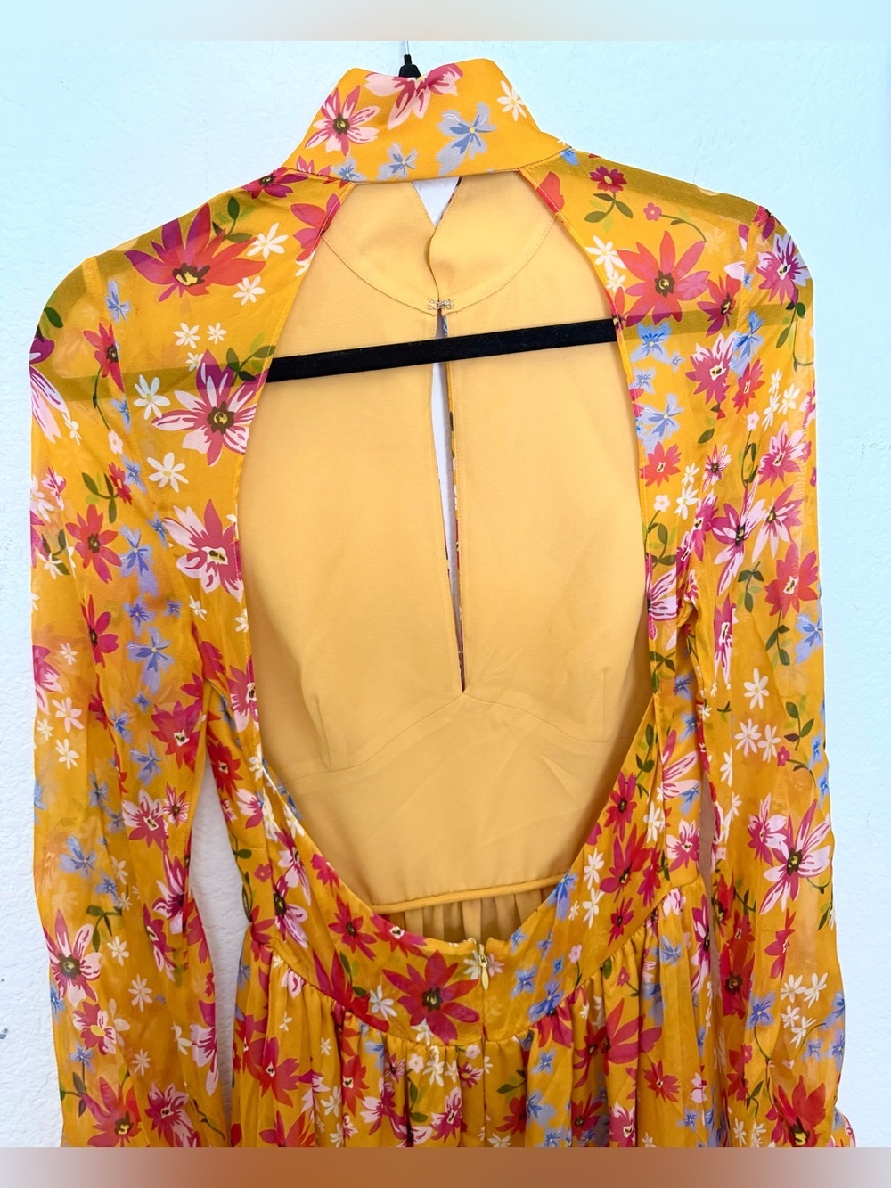 Sau Lee Carolina Gown Dress Yellow Multi Floral NWT Maxi Open Back Silk Size 4 - Picture 13 of 16